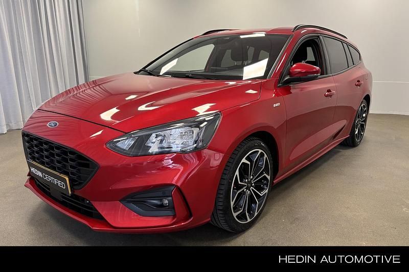 Rood Gebruikt 2021 Ford Focus Business Edition Stationwagen | € 22.445 (Eerlijke prijs) - Afbeelding 1/3