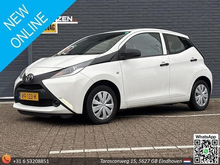 Wit Gebruikt 2017 Toyota Aygo Hatchback | € 5.995 (Goede deal) - Afbeelding 1/4