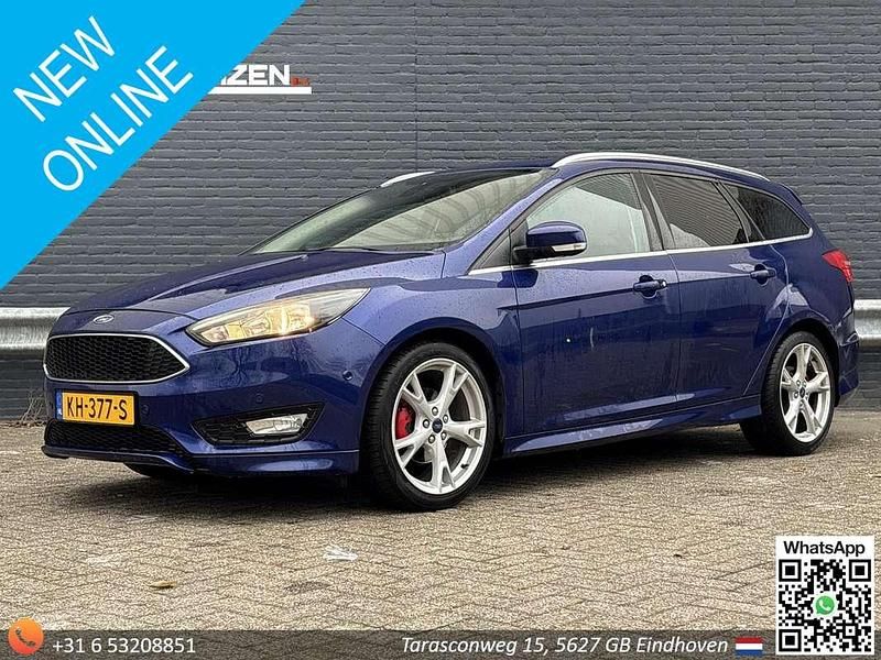 Blauw Occasion 2016 Ford Focus Titanium Stationwagen | € 3.500 - Afbeelding 1/4