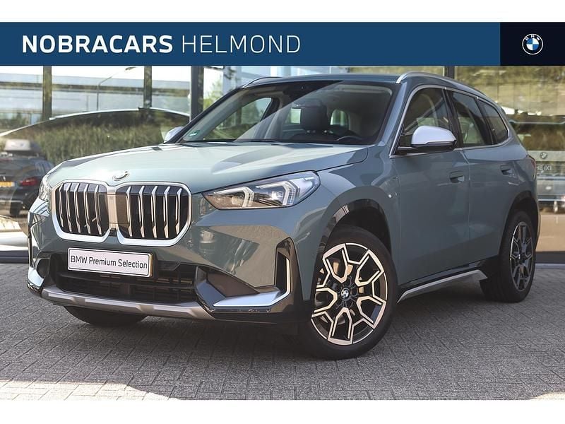 Groen Gebruikt 2023 BMW X1 xLine SUV | € 50.950 (Eerlijke prijs) - Afbeelding 1/4