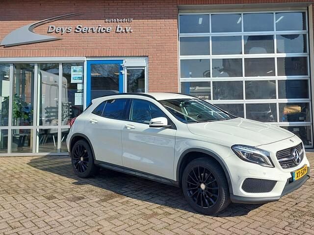 Wit Gebruikt 2015 Mercedes GLA200 Prestige SUV | € 14.950 (Goede deal) - Afbeelding 1/4