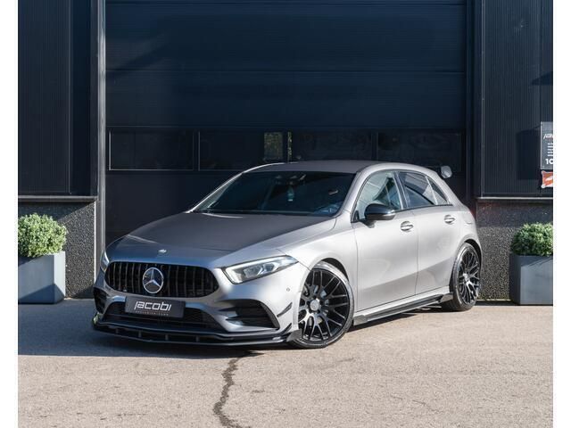 Grijs Gebruikt 2018 Mercedes A45 AMG AMG Hatchback | € 23.500 - Afbeelding 1/4