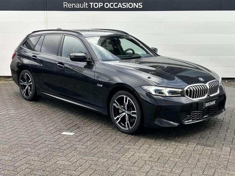 Occasion BMW 330e Executive 292 PK (214 kW) 2023 Zwart Stationwagen