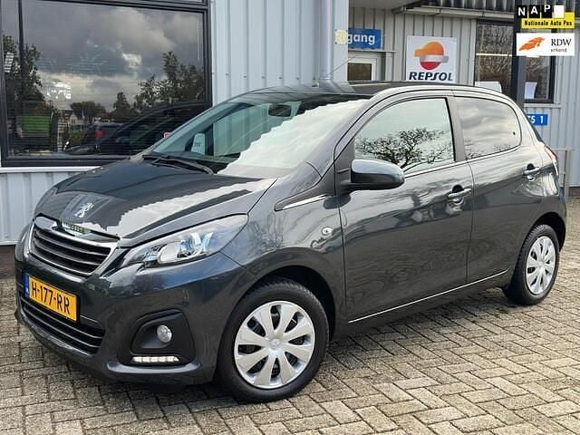 Grijs Gebruikt 2020 Peugeot 108 Active Hatchback | € 8.190 (Eerlijke prijs) - Afbeelding 1/4