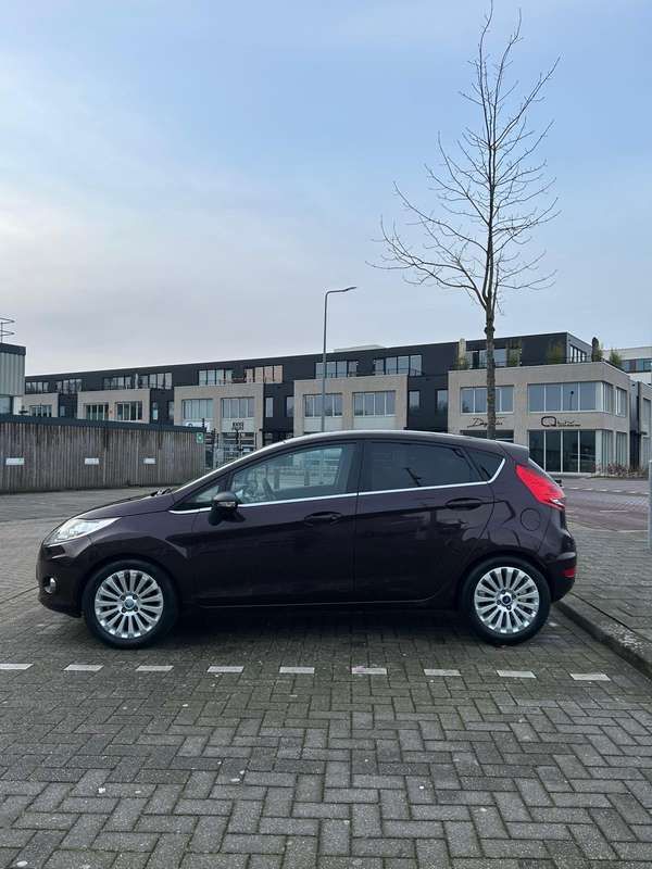 Gebruikt 2009 Ford Fiesta Titanium Hatchback | € 2.999 (Goede deal) - Afbeelding 1/4
