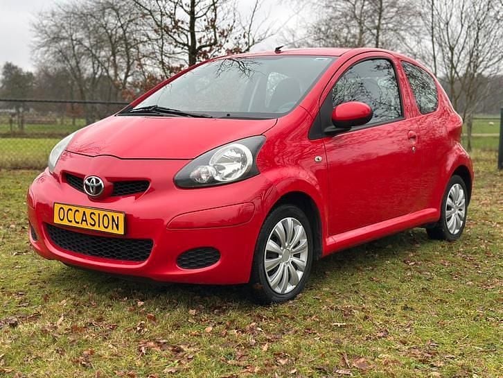 Gebruikt 2011 Toyota Aygo Hatchback | € 2.950 (Goede deal) - Afbeelding 1/4