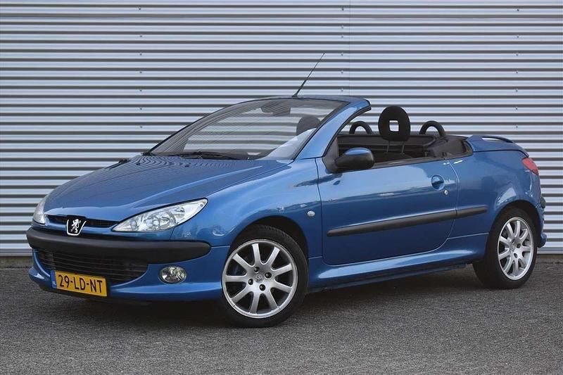 Blauw Gebruikt 2003 Peugeot 206 CC Cabriolet | € 1.490 (Eerlijke prijs) - Afbeelding 1/3