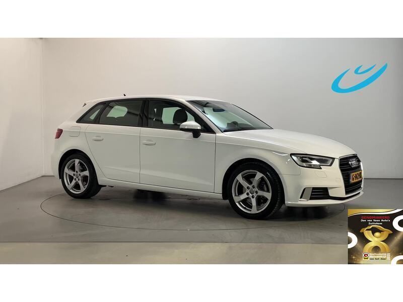 Wit Gebruikt 2019 Audi A3 Sport Hatchback | € 16.950 (Goede deal) - Afbeelding 1/3