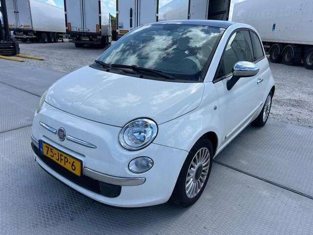Wit Gebruikt 2009 Fiat 500 Lounge Hatchback | € 2.350 (Eerlijke prijs) - Afbeelding 1/4