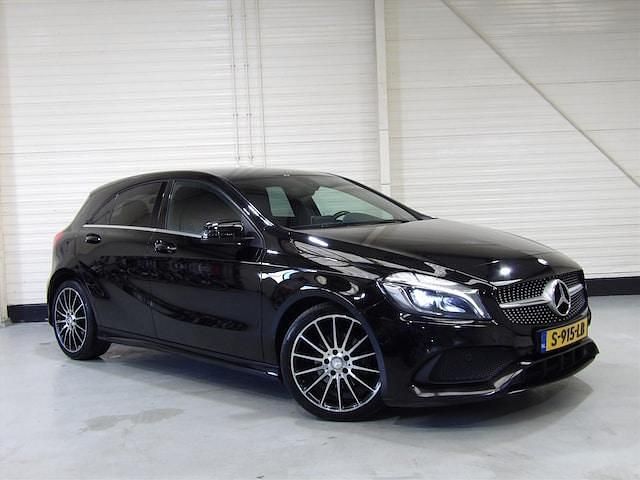 Occasion Mercedes A180 AMG 2017 Zwart (metallic) Hatchback