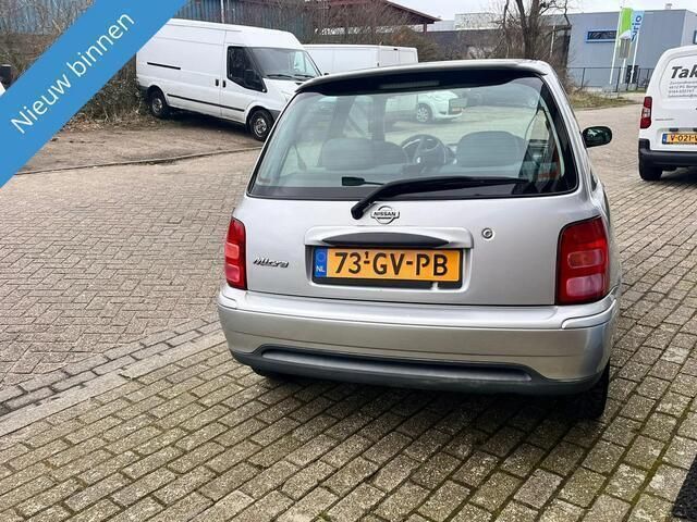Occasion Nissan Micra 82 PK (60 kW) 2001 Grijs Hatchback