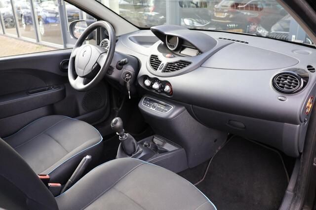 Occasion Renault Twingo Collection 75 PK (55 kW) 2012 Zwart Hatchback