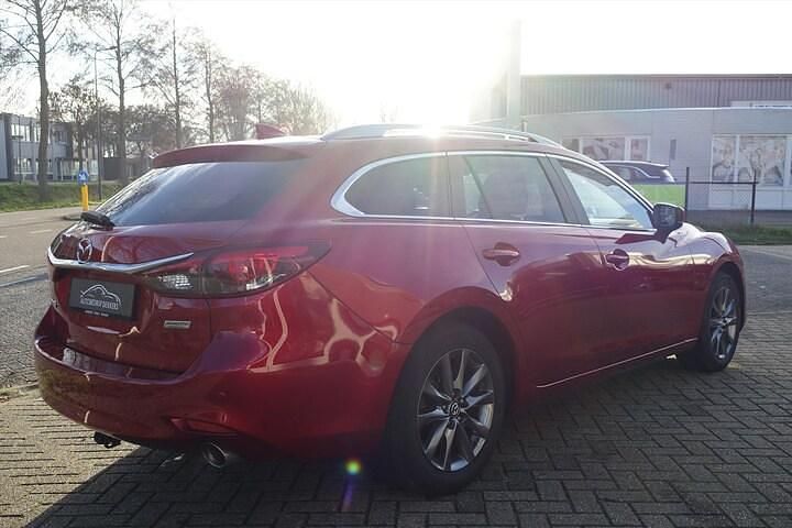 Occasion Mazda 6 Comfort 2018 Rood (metallic) Sedan