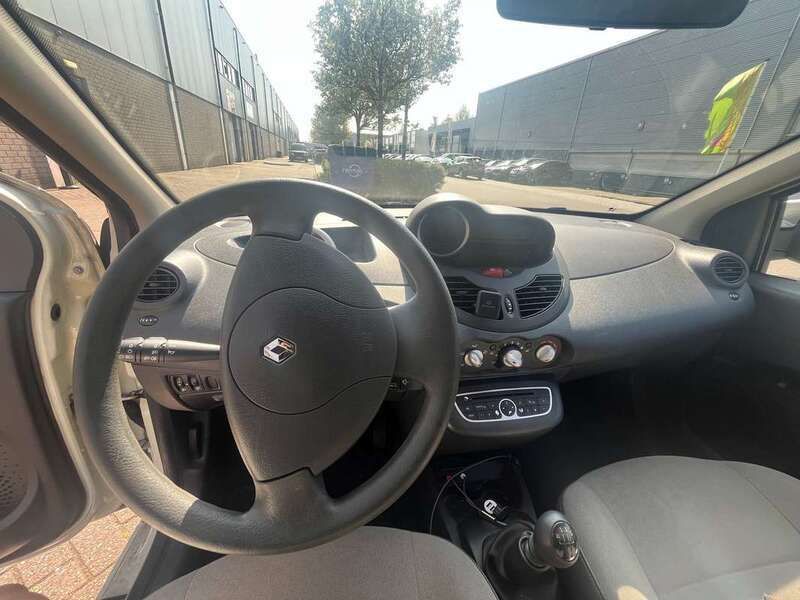 Wit Gebruikt 2011 Renault Twingo Dynamique Hatchback | € 2.450 (Eerlijke prijs) - Afbeelding 1/4