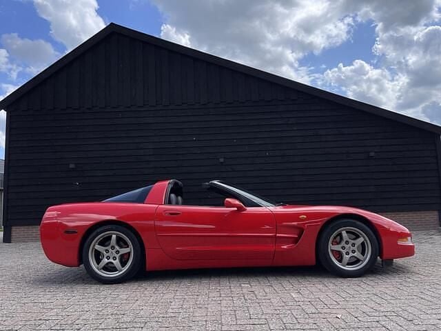 Rood Gebruikt 1998 Chevrolet Corvette C5 Coupé | € 24.900 - Afbeelding 1/4