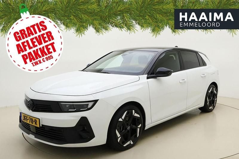 Wit Occasion 2023 Opel Astra GSe Hatchback | € 28.950 (Goede deal) - Afbeelding 1/4