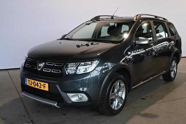 Occasion Dacia Logan MCV Stepway 90 PK (66 kW) 2018 Grijs MPV