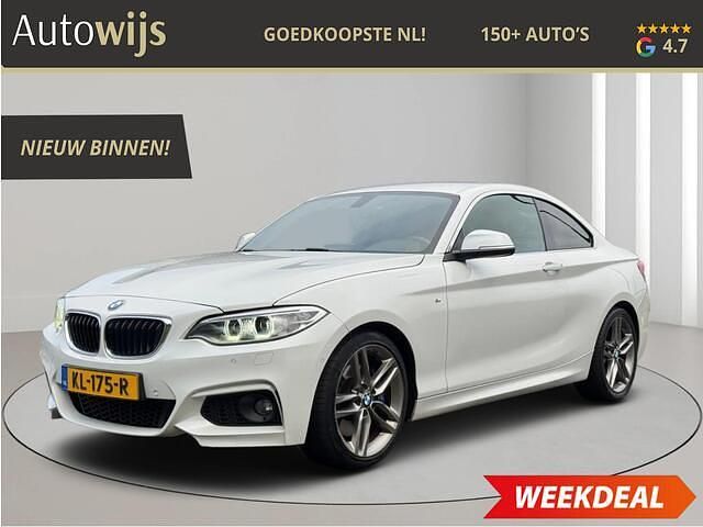 Wit Gebruikt 2016 BMW 230 Executive Coupé | € 17.890 (Eerlijke prijs) - Afbeelding 1/4