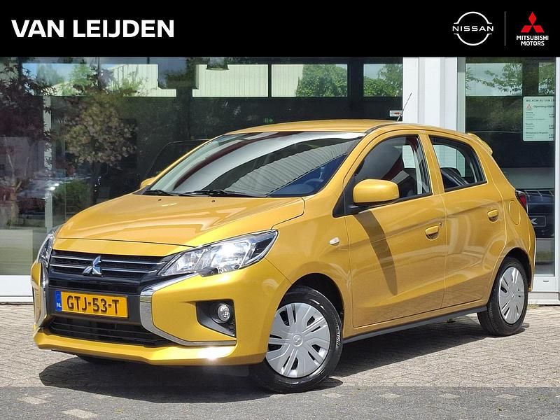 Occasion Mitsubishi Space Star Active 71 PK (52 kW) 2024 Geel, metallic lak Hatchback