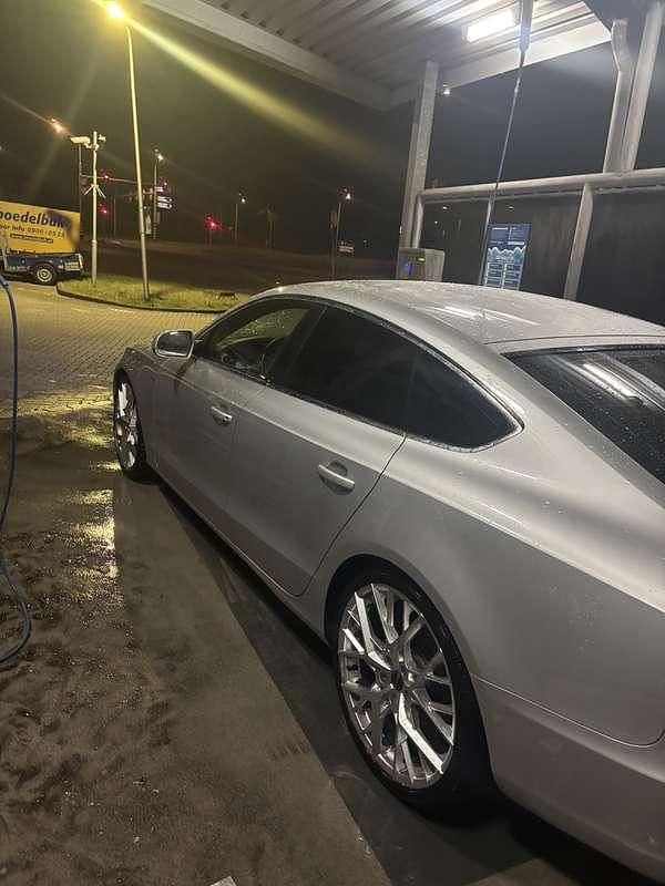 Grijs Gebruikt 2011 Audi A5 Proline Coupé | € 9.000 (Eerlijke prijs) - Afbeelding 1/4