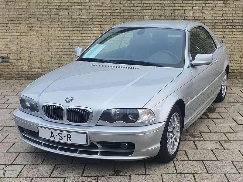 Zilver Gebruikt 2000 BMW 323 Cabriolet Executive Cabriolet | € 8.250 (Goede deal) - Afbeelding 1/4