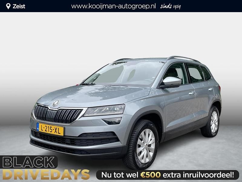 Business grey metallic (grijs metallic) Gebruikt 2020 Skoda Karoq Style SUV | € 22.950 (Goede deal) - Afbeelding 1/4