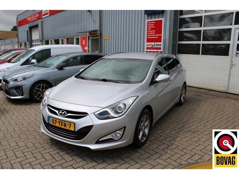 Grijs Gebruikt 2012 Hyundai i40 Edition Stationwagen | € 8.950 (Iets duurder) - Afbeelding 1/4