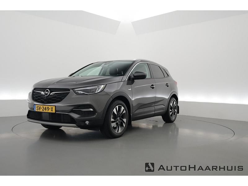 Grijs (metallic) Occasion 2018 Opel Grandland X Innovation SUV | € 16.850 (Iets duurder) - Afbeelding 1/3