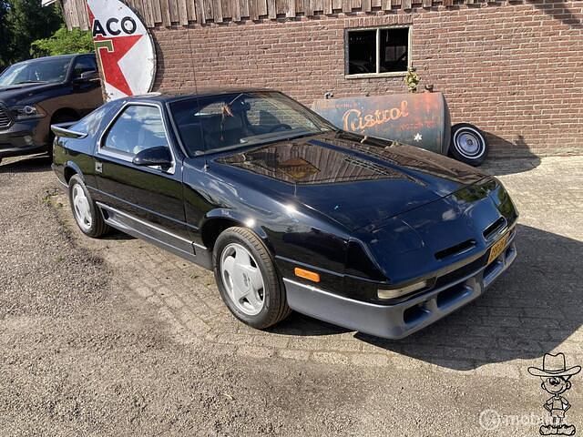 Zwart Gebruikt 1989 Chrysler Daytona Coupé | € 6.750 - Afbeelding 1/4