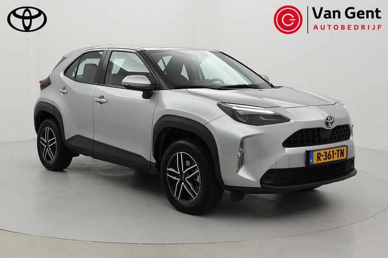 Grijs Gebruikt 2022 Toyota Yaris Cross Comfort SUV | € 24.999 (Super prijs) - Afbeelding 1/4