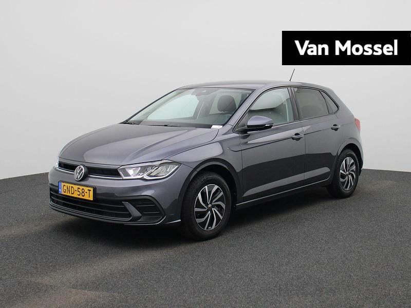 Grijs Gebruikt 2024 VW Polo Edition Hatchback | € 24.900 (Duur) - Afbeelding 1/4