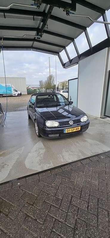 Blauw Gebruikt 2001 VW Golf Cabriolet Highline Cabriolet | € 2.000 (Eerlijke prijs) - Afbeelding 1/4