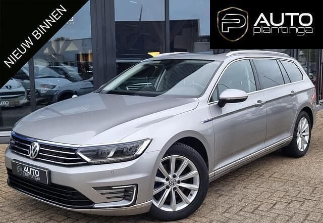 Grijs Gebruikt 2016 VW Passat Comfortline Stationwagen | € 11.595 (Goede deal) - Afbeelding 1/4