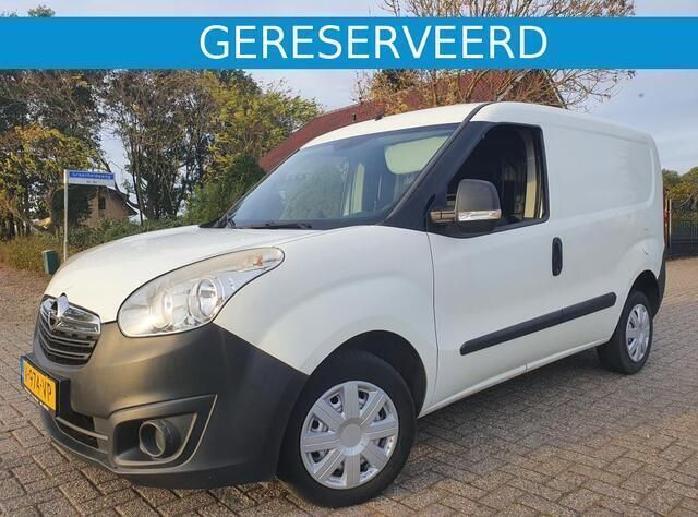Wit Gebruikt 2013 Opel Combo MPV | € 3.695 (Iets duurder) - Afbeelding 1/4