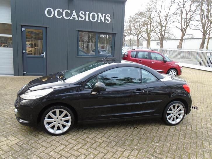 Zwart Gebruikt 2009 Peugeot 207 CC Cabriolet | € 950 (Super prijs) - Afbeelding 1/4
