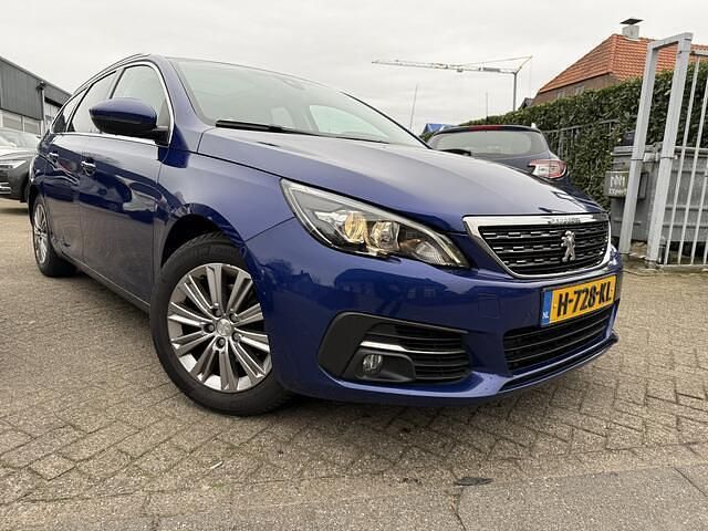 Blauw Gebruikt 2020 Peugeot 308 SW Premium Stationwagen | € 7.999 - Afbeelding 1/4