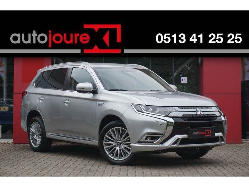 Grijs Gebruikt 2018 Mitsubishi Outlander Intense SUV | € 16.649 (Eerlijke prijs) - Afbeelding 1/4