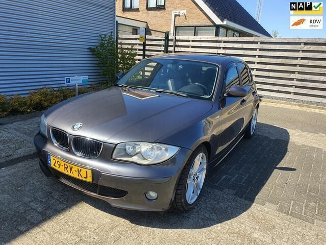 Grijs Gebruikt 2005 BMW 118 Hatchback | € 2.999 (Eerlijke prijs) - Afbeelding 1/4