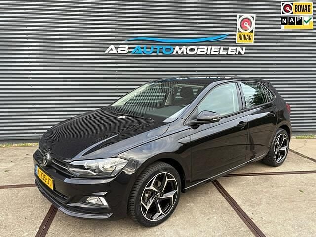 Zwart Gebruikt 2021 VW Polo Comfortline Hatchback | € 13.950 (Goede deal) - Afbeelding 1/3