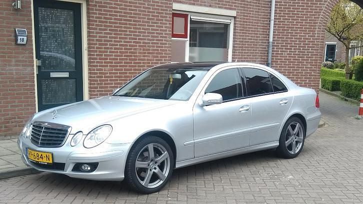 Gebruikt 2006 Mercedes E200 Sedan | € 3.700 (Super prijs) - Afbeelding 1/4