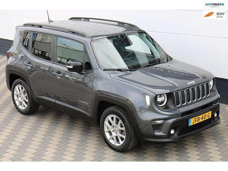 Grijs Occasion 2024 Jeep Renegade Altitude SUV | € 25.745 (Eerlijke prijs) - Afbeelding 1/4