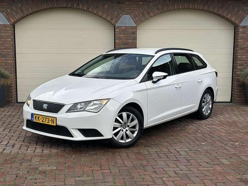 Wit Occasion 2016 Seat Leon Style Stationwagen | € 8.450 (Eerlijke prijs) - Afbeelding 1/4