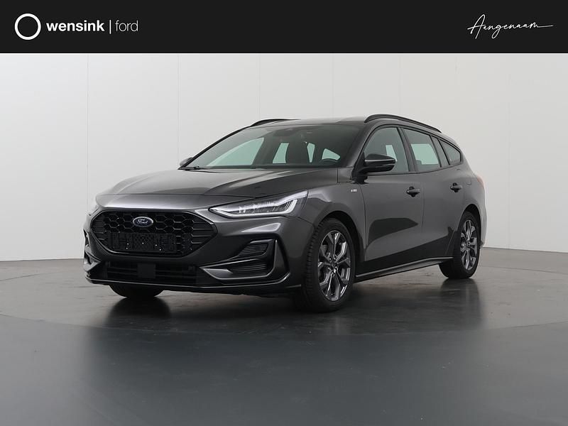 Grijs Gebruikt 2023 Ford Focus ST-Line Stationwagen | € 24.830 (Eerlijke prijs) - Afbeelding 1/4