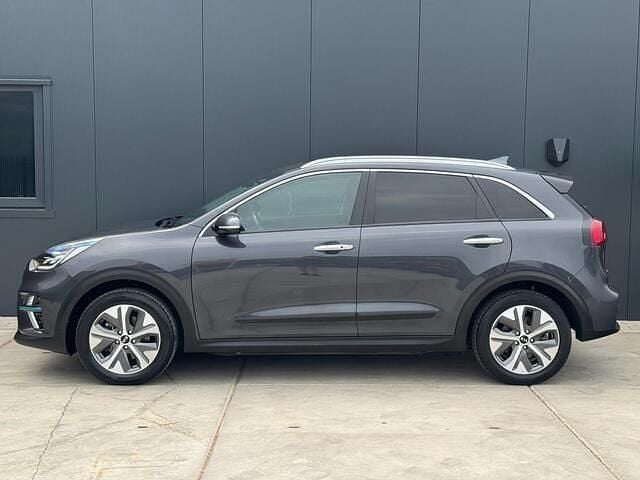Grijs Gebruikt 2020 Kia e-Niro 2 SUV | € 20.450 (Super prijs) - Afbeelding 1/3