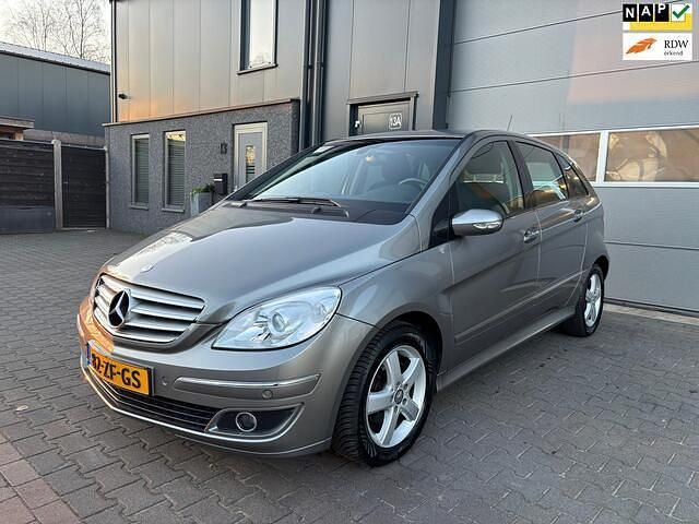 Grijs Gebruikt 2008 Mercedes B170 MPV | € 6.750 (Eerlijke prijs) - Afbeelding 1/4