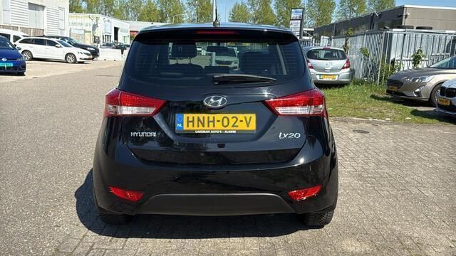 Occasion Hyundai ix20 Blackline 124 PK (91 kW) 2014 Zwart Hatchback