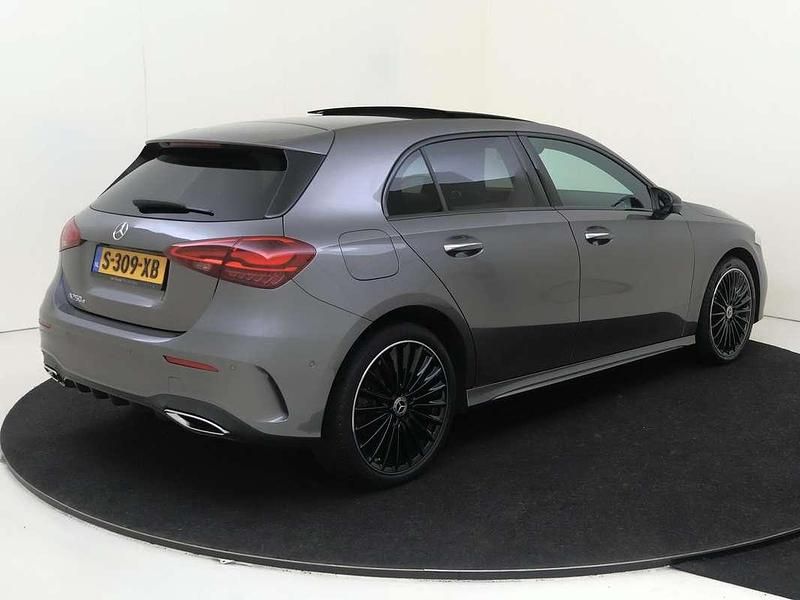 Occasion Mercedes A250 AMG line 218 PK (160 kW) 2023 Grijs Hatchback