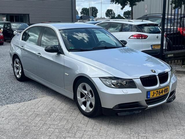 Occasion BMW 325 218 PK (160 kW) 2005 Grijs Sedan