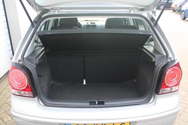 Occasion VW Polo 75 PK (55 kW) 2005 Grijs Hatchback