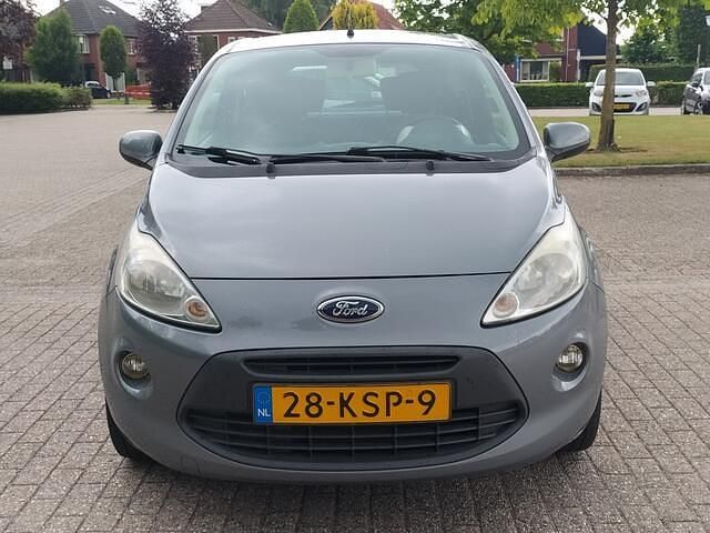 Occasion Ford Ka Titanium 69 PK (50 kW) 2010 Grijs Hatchback